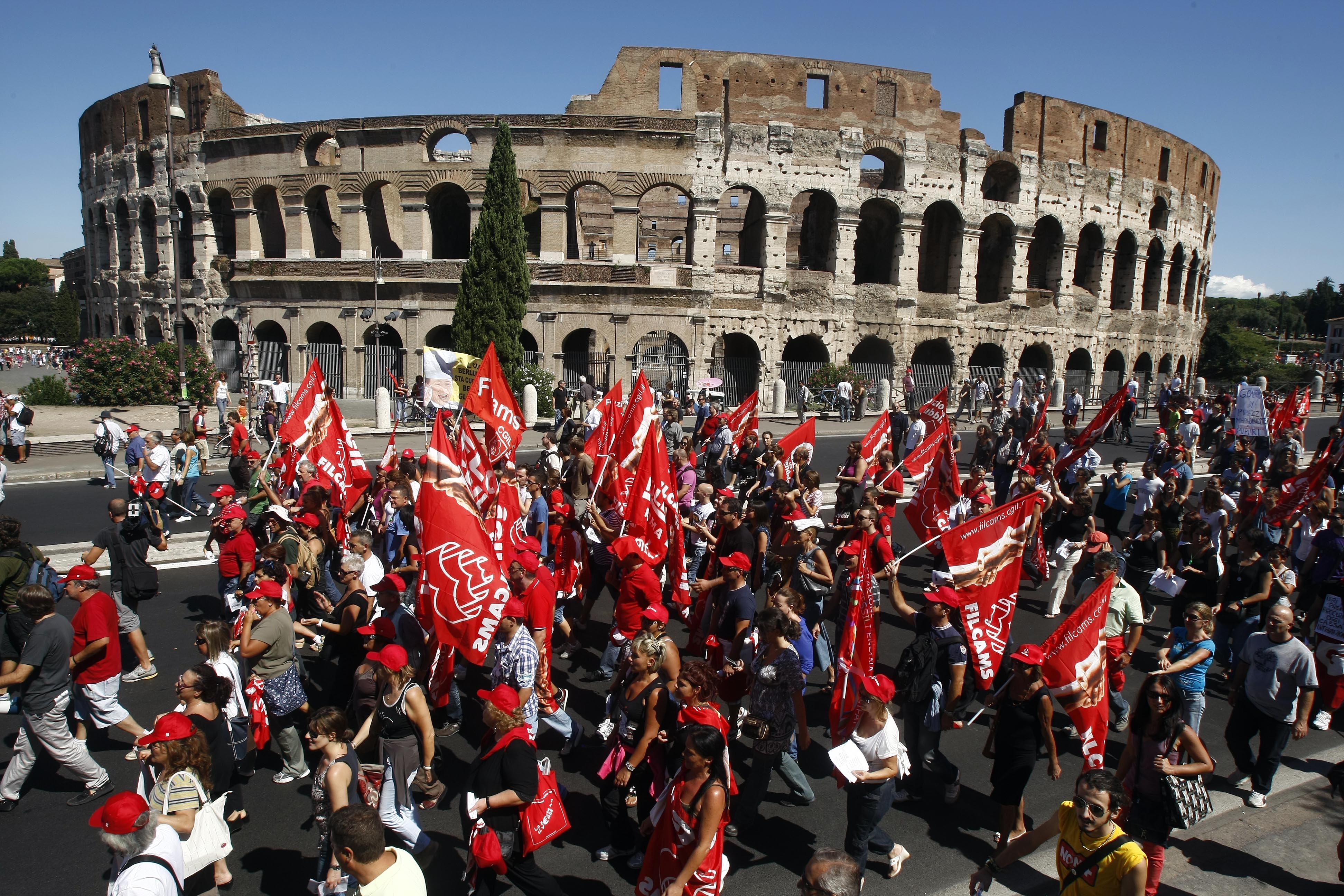 Italy национальность. Народ Италии. Население Италии. Италия люди. Италия и итальянцы.