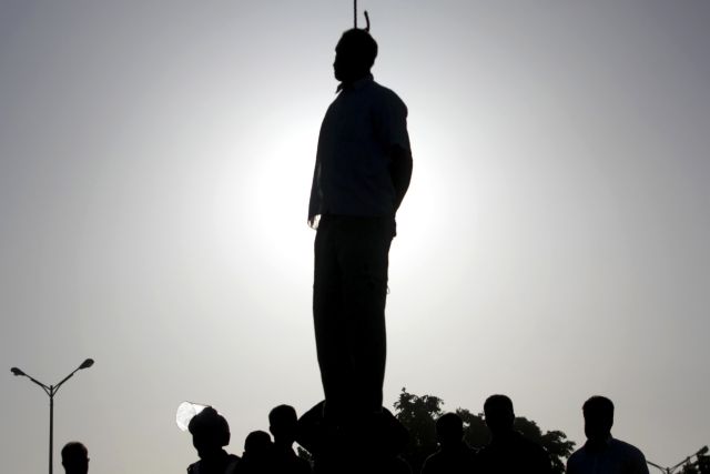 Τη θανατική ποινή επανέφερε η κυβέρνηση του Πακιστάν