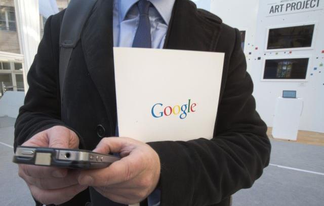 «Η Google πουλάει προστασία»: Επίθεση στον ιντερνετικό κολοσσό από τον γερμανό εκδότη Ματίας Ντέφνερ