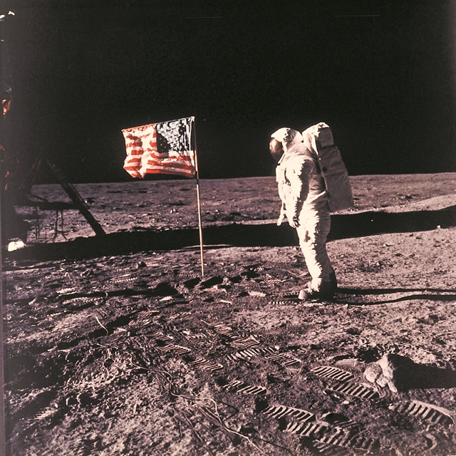 Αφιερώματα στα 50 χρόνια από τον πρώτο περίπατο του ανθρώπου στη Σελήνη