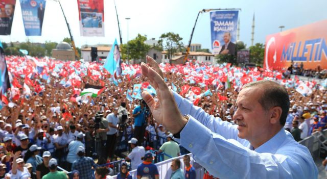 Στις κάλπες την Κυριακή 53 εκατ. Τούρκοι για τις προεδρικές εκλογές – Ερντογάν: «Ετοιμαστείτε για μία νέα Τουρκία»