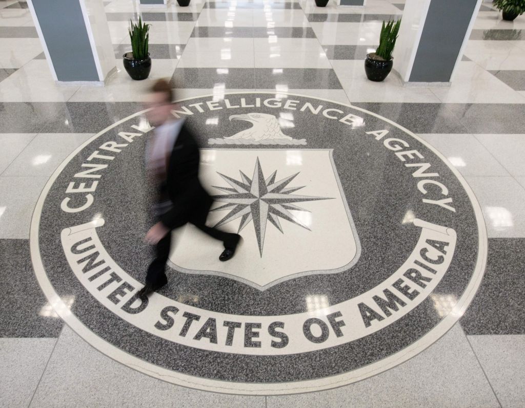 Ο διευθυντής της CIA βλέπει μειωμένη την ορμή του Ισλαμικού Κράτους
