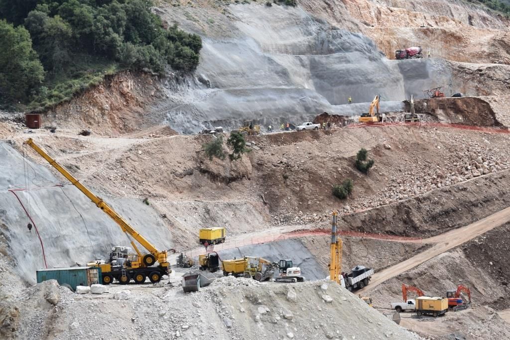 Ακάλυπτες χιλιάδες επιταγές στον κατασκευαστικό κλάδο εξαιτίας των capital controls