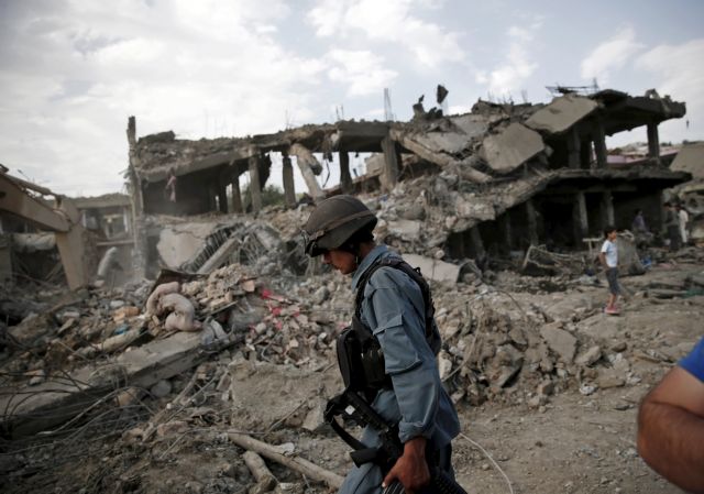 Αιματηρή επίθεση αυτοκτονίας σε αστυνομική ακαδημία στην Καμπούλ