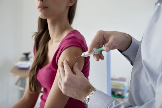 O αντιγριπικός εμβολιασμός προφυλάσσει από την κολπική μαρμαρυγή