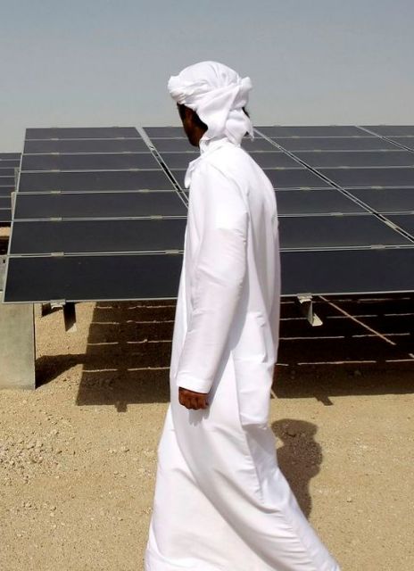 Φωτοβολταϊκό – γίγας 800 MW από τη Masdar στο Ντουμπάι