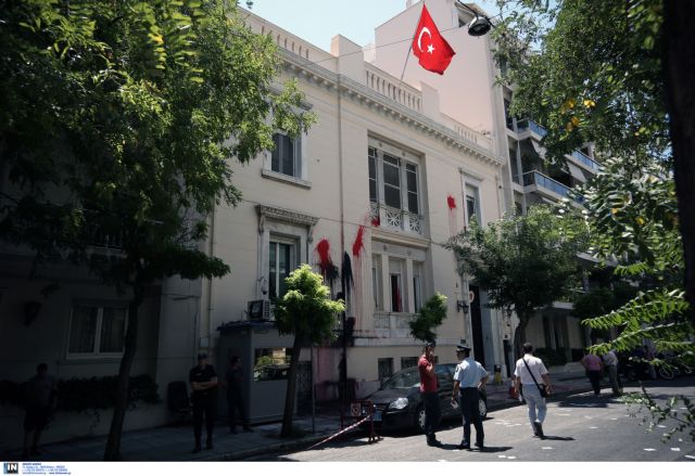 Στην Ιταλία διέφυγαν δύο στρατιωτικοί ακόλουθοι της τουρκικής πρεσβείας στην Ελλάδα
