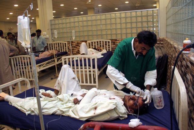 Βομβιστική επίθεση σε νοσοκομείο του Πακιστάν με τουλάχιστον 53 νεκρούς