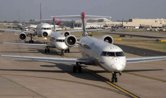 Καθηλώθηκαν όλες οι πτήσεις της αμερικανικής Delta λόγω τεχνικού σφάλματος