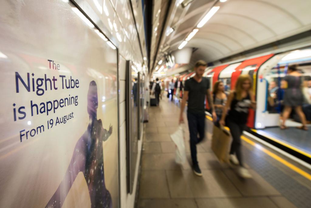 Εγκαινιάζεται η νυκτερινή υπηρεσία στο μετρό του Λονδίνου