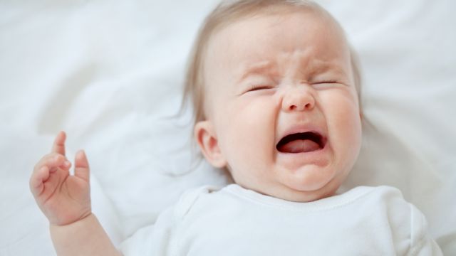 Τα μωρά κλαίνε στη μητρική τους γλώσσα
