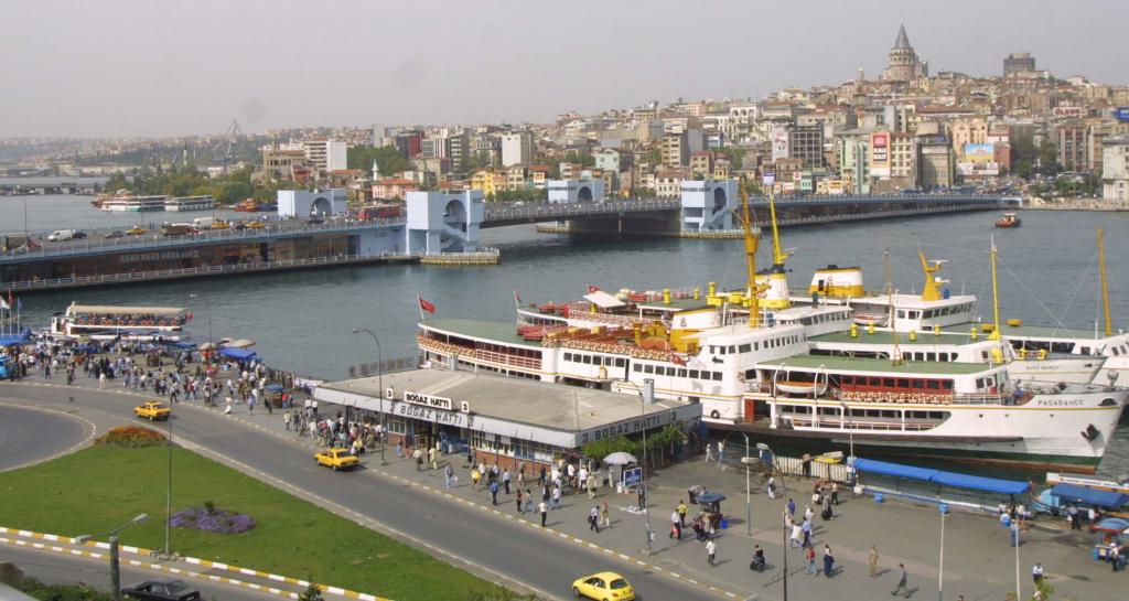 Τουρκία: Νεκρά τρία μέλη της ακτοφυλακής σε σύγκρουση πλοίων στον Βόσπορο
