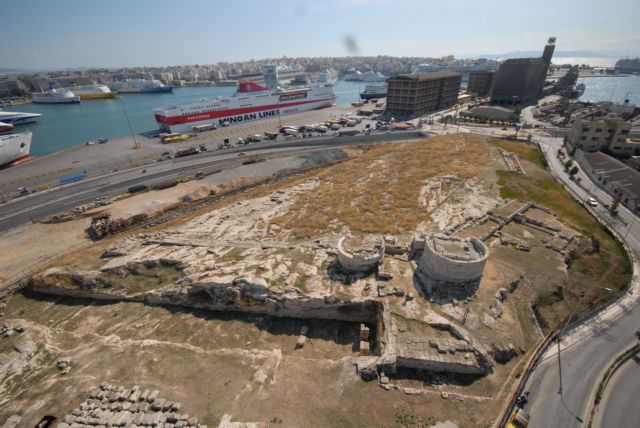Αναβαθμίζεται ο αρχαιολογικός χώρος της Ηετιώνειας Πύλης στον Πειραιά