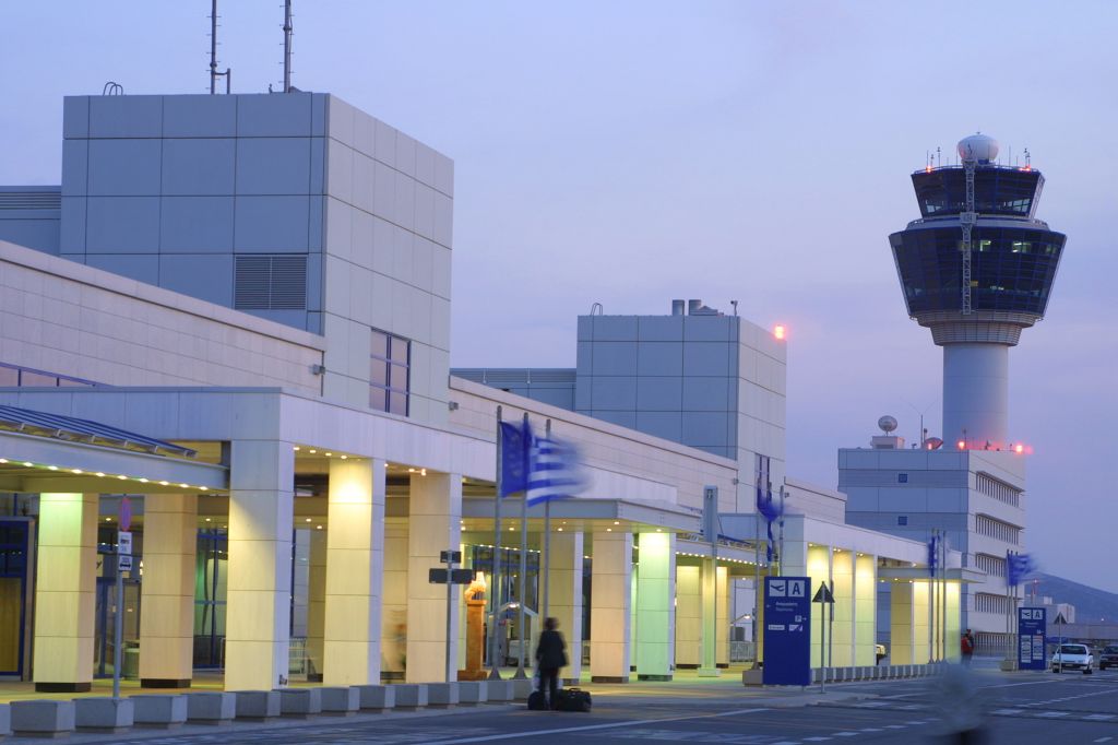 Προς νέο ρεκόρ η επιβατική κίνηση στα αεροδρόμια όλης της χώρας