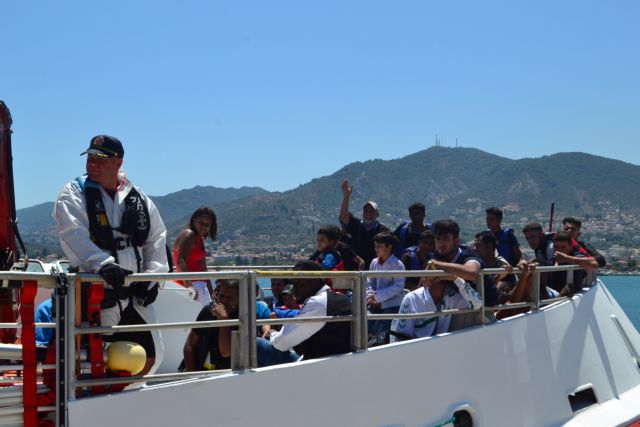 Αντίθετος σε πλωτό κέντρο φιλοξενίας μεταναστών ο Δήμος Μυτιλήνης