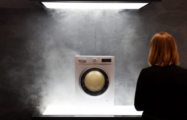 IFA 2016: Πλυντήρια που διπλώνουν τα ρούχα και εξαφανίζουν τις οσμές