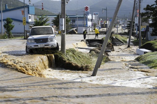 Ιαπωνία: Νέος τυφώνας απειλεί τη νοτιοδυτική χώρα