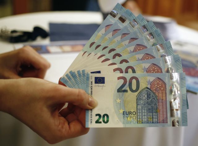 Οι Αυστριακοί αποταμιεύουν κατά μέσο όρο 216 ευρώ το μήνα
