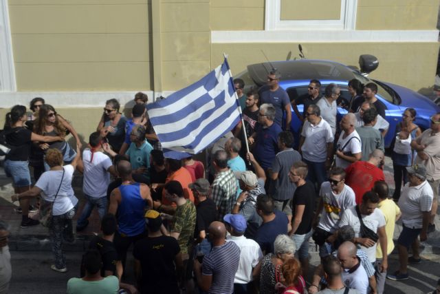 Η ΠΟΕΣΥ καταγγέλλει τη δράση ακροδεξιών στοιχείων στη Λέσβο και τη Χίο