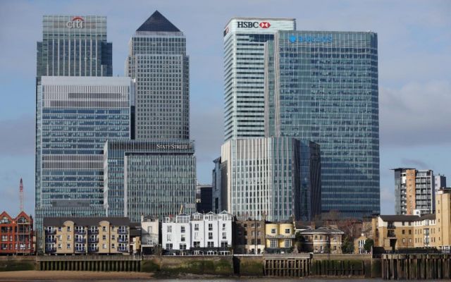 Μεγάλες τράπεζες εξετάζουν τώρα έξοδο από το Λονδίνο