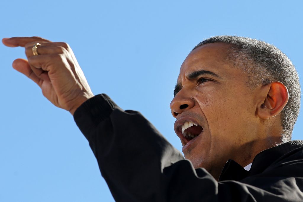 Στις εκλογές του Νοεμβρίου “διακυβεύεται η δημοκρατία”, προειδοποιεί ο Μπαράκ Ομπάμα