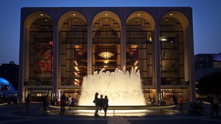 Εριξε στάχτη αποτέφρωσης στην ορχήστρα της Μετροπόλιταν Όπερα της Νέας Υόρκης!