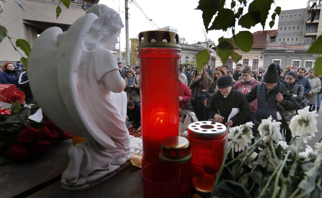 Χιλιάδες Ρουμάνοι στους δρόμους