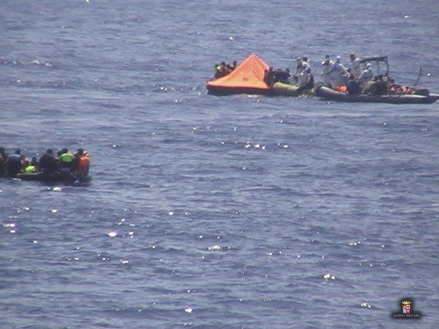 Μεσόγειος: Υγρός τάφος για 3.940 πρόσφυγες και το 2016
