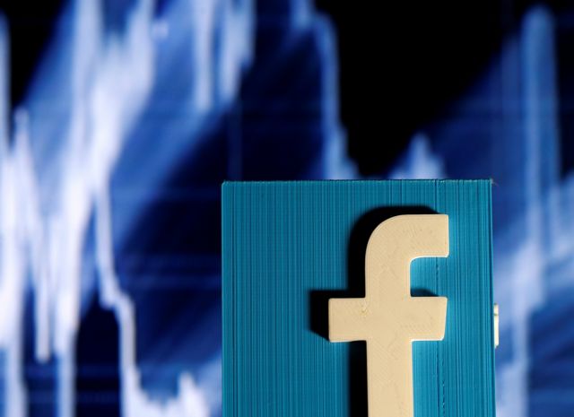 Facebook: Θα προσλάβει 500 άτομα στη Βρετανία