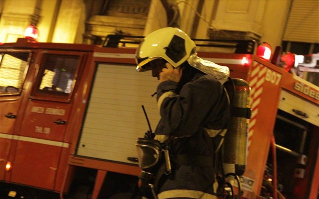 Θεσσαλονίκη: Εμπρηστική επίθεση σε γραφείο μεταβίβασης επαγγελματικών οχημάτων