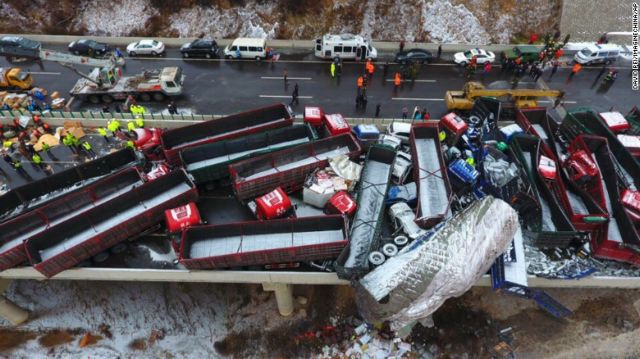 Κίνα: 17 νεκροί σε καραμπόλα 56 αυτοκινήτων