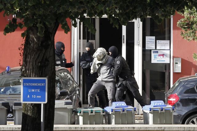 Γαλλία: Συλλήψεις ατόμων που κατηγορούνται ότι σχετίζονται με την ΕΤΑ
