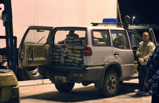 Μετέφεραν με φορτηγό όχημα από την Ιταλία 43 κιλά κοκαΐνης
