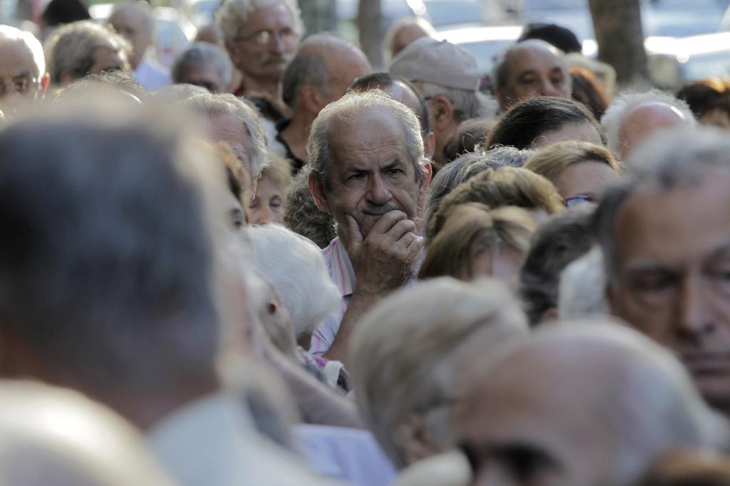 Χρονοδιάγραμμα: Πότε καταβάλλονται οι συντάξεις και τα επιδόματα