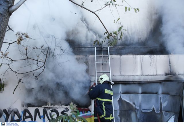 Πυρκαγιά σε βιοτεχνικό κίριο στο Ρέντη