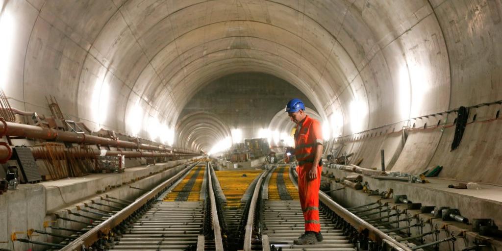 Δόθηκε στην κυκλοφορία η μεγαλύτερη σήραγγα στον κόσμο