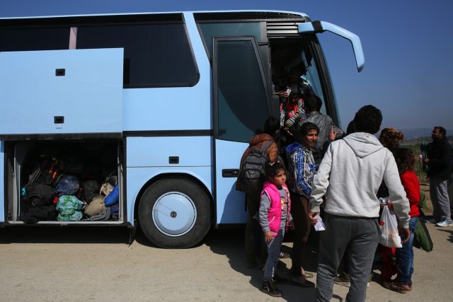 Ιταλία: 34 εντάλματα σύλληψης για παράνομη μεταφορά μεταναστών μέσα σε οχήματα