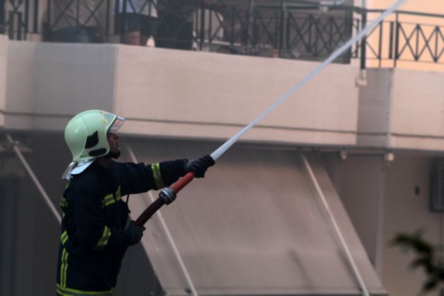 Υπο έλεγχο η πυρκαγιά σε διαμέρισμα στον Κορυδαλλό