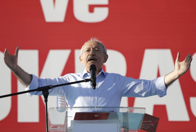 To «όχι» θα επικρατήσει στο δημοψήφισμα λέει ο επικεφαλής του CHP Κιλιντάρογλου