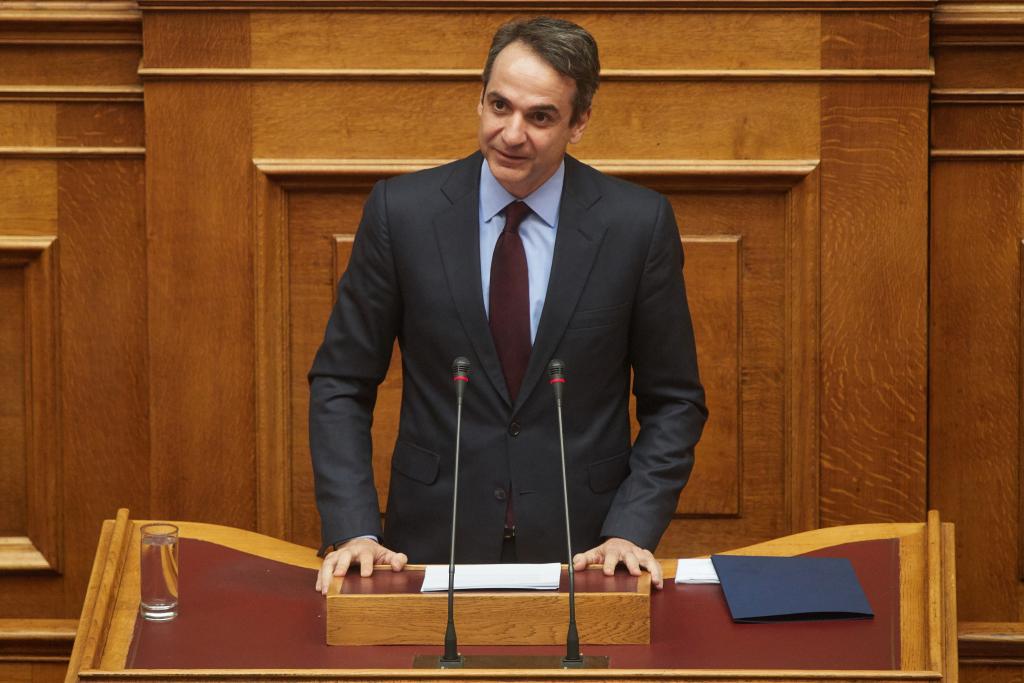 Μητσοτάκης: Η κυβέρνηση φέρνει το 4ο μνημόνιο από το παράθυρο