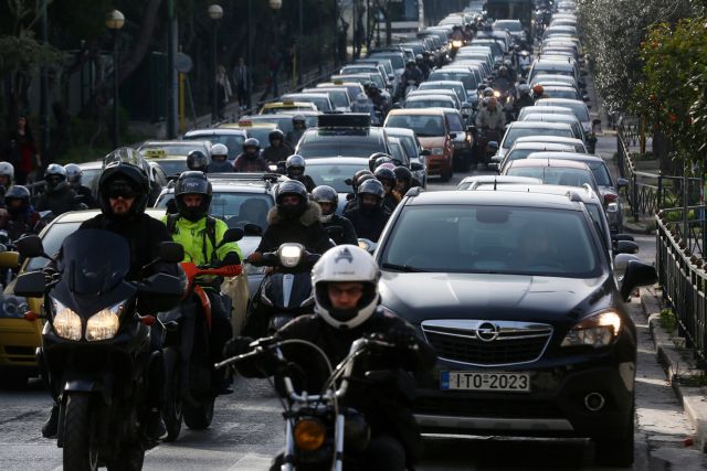 Χωρίς Μετρό, Ηλεκτρικό και Τραμ η Αθήνα – Κυκλοφοριακό χάος στους δρόμους