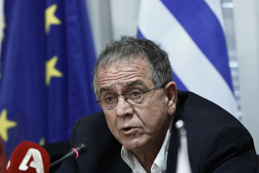 «Σκιές» στη διαχείριση κονδυλίων για πρόσφυγες από ΜΚΟ βλέπει ο Γ. Μουζάλας