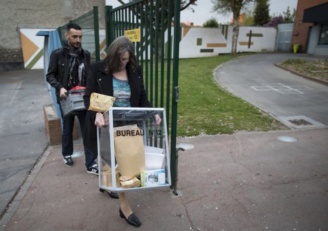 Γαλλία: Εκκένωσαν εκλογικό τμήμα λόγω ύποπτου οχήματος