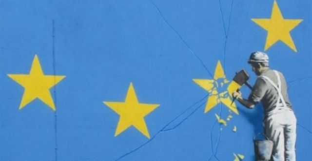 Ο Banksy «μιλάει ξανά» με γκράφιτι για το Brexit