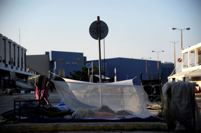Εκκενώθηκε το πρώην αεροδρόμιο στο Ελληνικό από πρόσφυγες