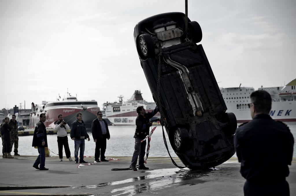 Πάτρα: Νεκρός ο οδηγός ΙΧ που κατέπεσε στη θάλασσα