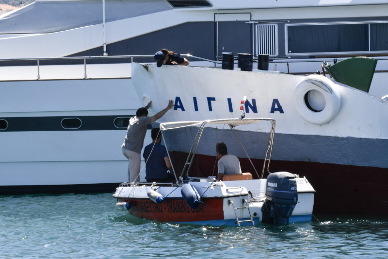 Ελεύθεροι ο πλοίαρχος και το μέλος του πληρώματος του πλοίου «Αίγινα»