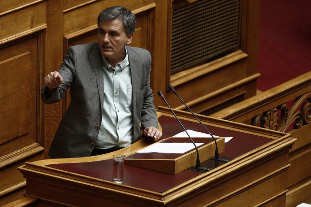 Τσακαλώτος: Στις καταλήψεις οφείλονται οι αντιδράσεις για το άσυλο