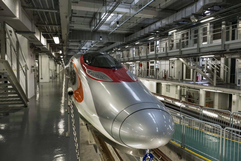 Με 350 χλμ την ώρα θα ταξιδεύουν τα νέα τρένα υψηλών ταχυτήτων της Κίνας