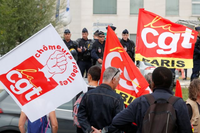 «Πόλεμος» στη Γαλλία για τα εργασιακά που προωθεί ο Μακρόν